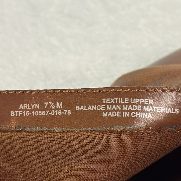 Bare Traps Arlyn Mid-Brown Zippered Stacked Heel Boots Nonskid Sole 7.5 - Picture 6 of 15